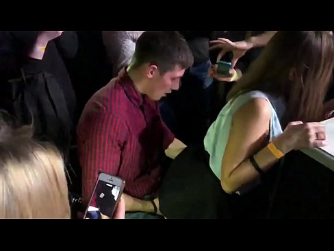 ❤️ Tõeline seks vene ööklubis. 18-aastane vene tüdruk anusesse ja tuppe keppimine ööklubis Kaunis porno at porn et.hentai-ita.ru